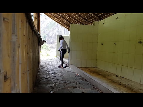 ❤️ khamera ea lihloela ho mosebetsi-'moho le eena univesithing ea Spain Video ea bootsoa